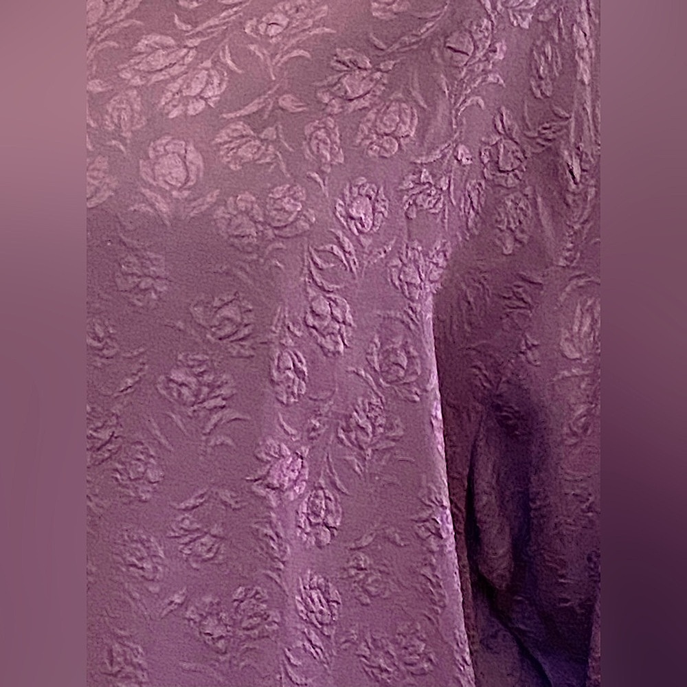 CHICO’S 100% Silk Deep Plum Long Sleeve Tunic 3-D flowing floral design Chicos 3 - Picture 2 of 11
